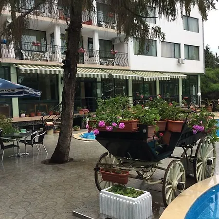 Park Briz Hotell 3*