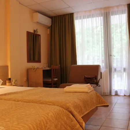 Хотел парк бриз - ол инклузив и безплатен паркинг Златни пясъци